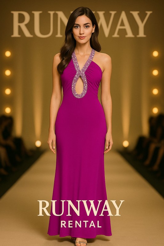 Vestido Morado con piedras billantes escote espalda Marca Plip