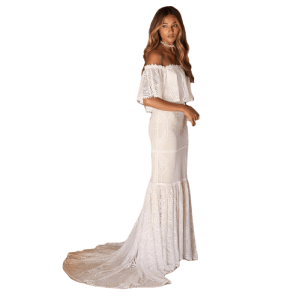 Vestido Lulus para Boda de encaje blanco hueso y beige con hombros afuera y vuelo con cola