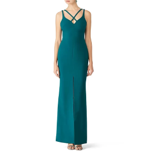 Vestido Verde Claro en tubo escote bajo de tirantes Leslia Gown